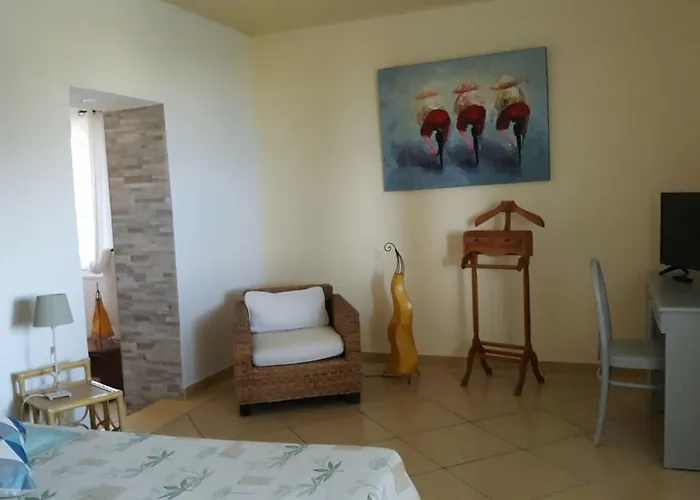 Levolle Marine ポッジョ・メッザナ